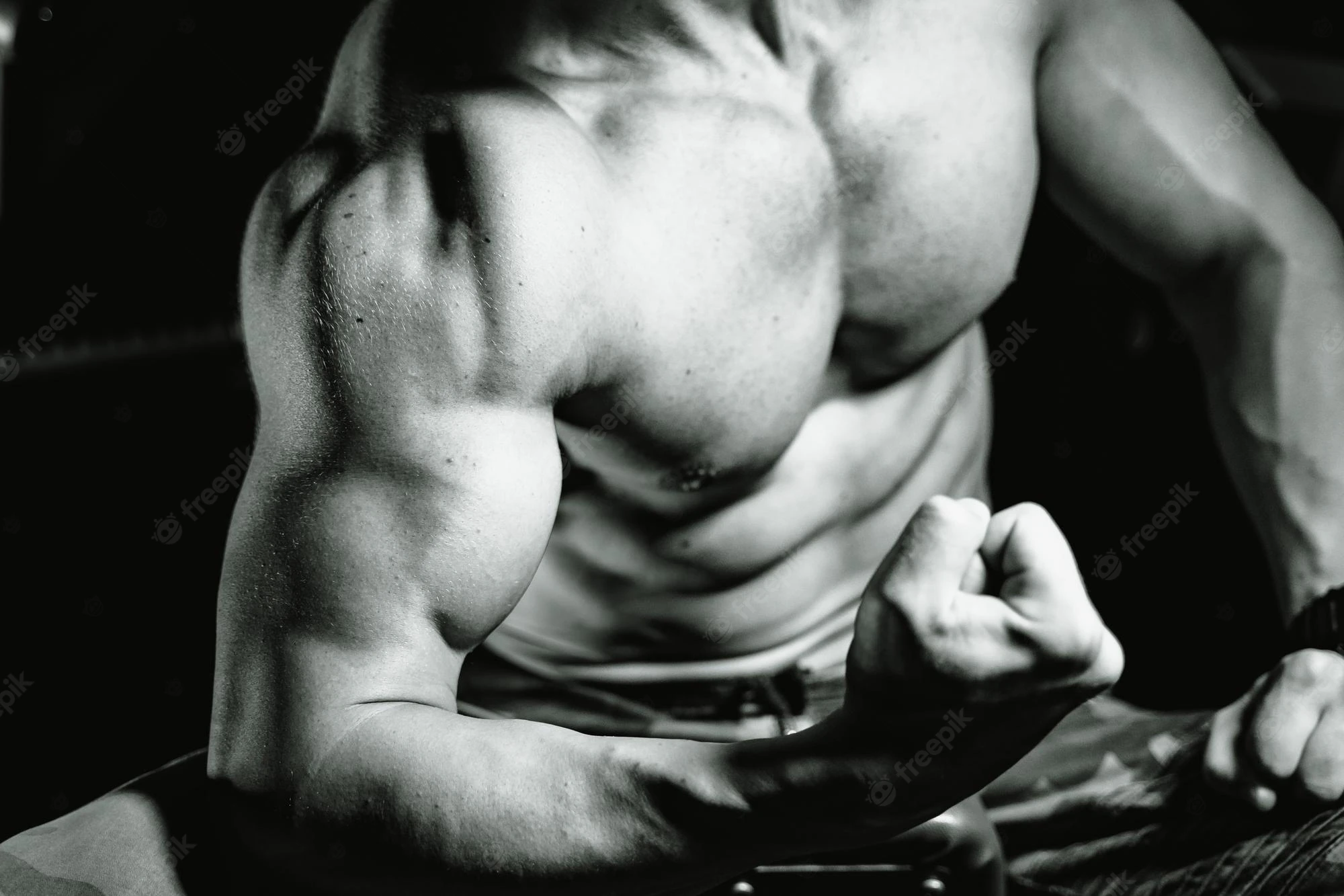 bodybuilding-sleeping-on-side-droidoo